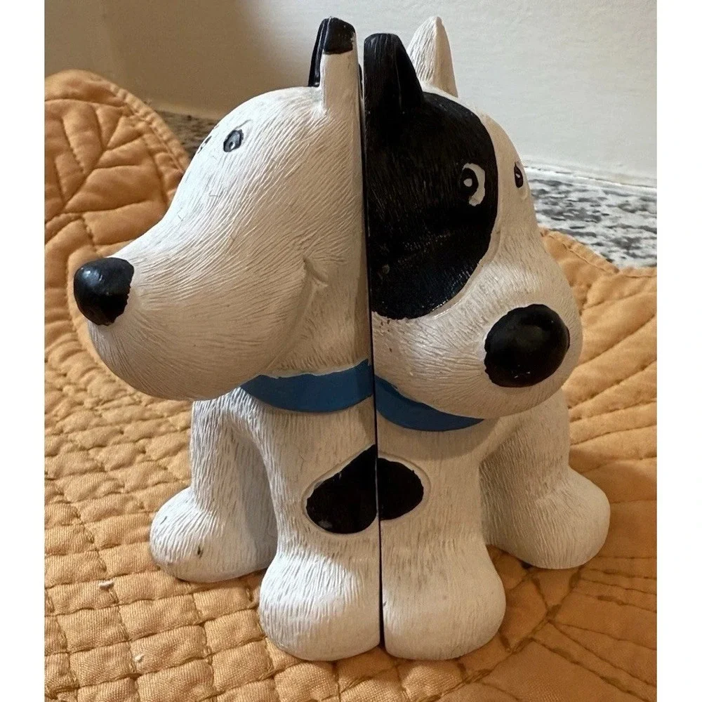 Vintage Chalkware Dog Bookends Black White Puppy Pair Folk Art Shelf Decor